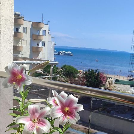 Maksimilian Apartament Durrës Extérieur photo